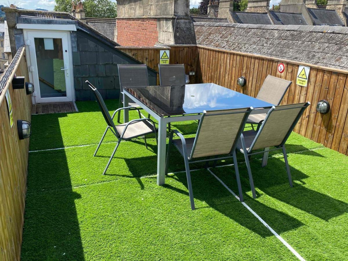 Bath Roof Terrace Apartment, City Centre, Sleeps Up To 8 Exteriér fotografie