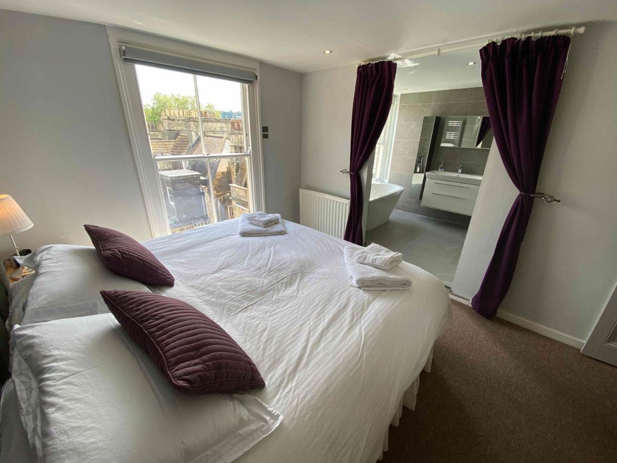 Bath Roof Terrace Apartment, City Centre, Sleeps Up To 8 Exteriér fotografie