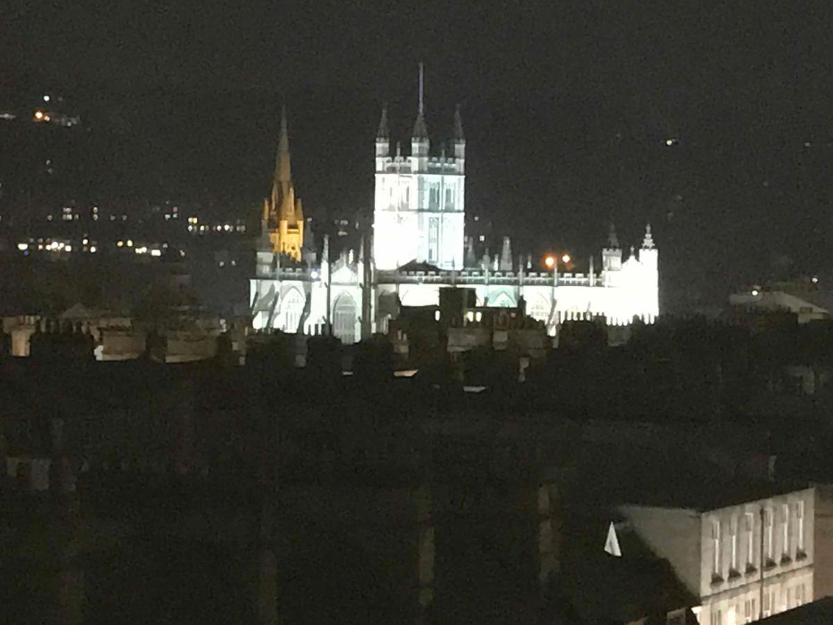 Bath Roof Terrace Apartment, City Centre, Sleeps Up To 8 Exteriér fotografie